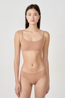 Brassière en microfibre