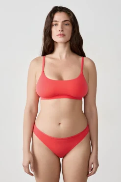 Brassière en microfibre