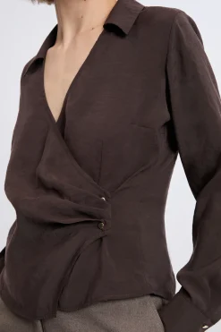 Chemise cache-cœur