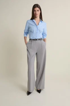 Chemise cintrée à plis plats