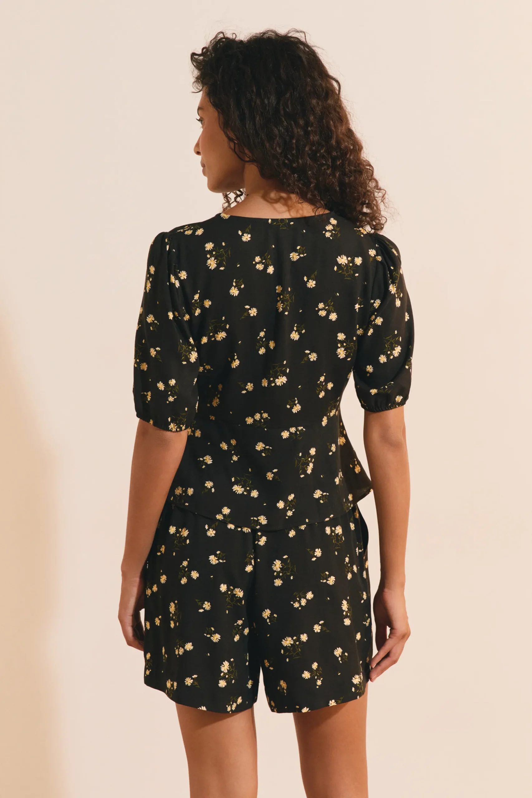 Chemise col V manches 3/4 à motifs