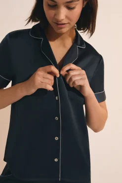Chemise de nuit manches courtes satinée