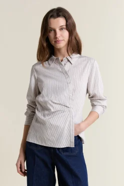 Chemise à rayures style cache-coeur