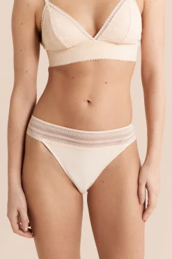 Culotte en dentelle et microfibre