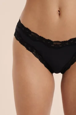 Culotte en microfibre et dentelle