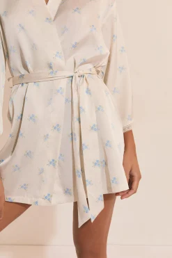 Déshabillé de pyjama satiné à motifs fleuris