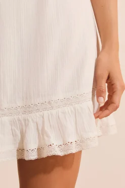 Jupe courte voile de coton et dentelle