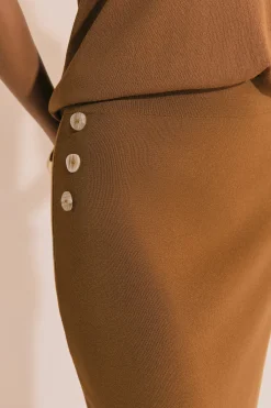 Jupe longue avec détails boutons