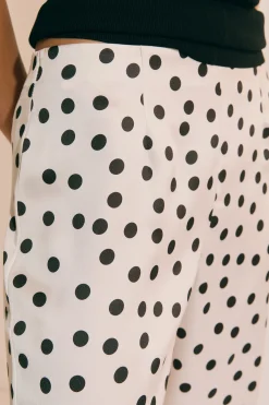 Pantalon droit satiné à pois