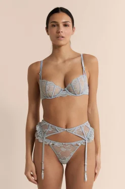 Porte-jarretelles en dentelle