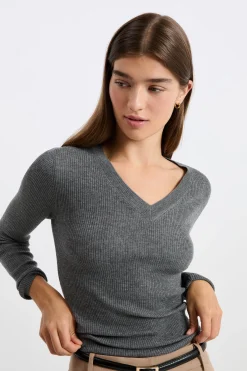Pull col V avec laine