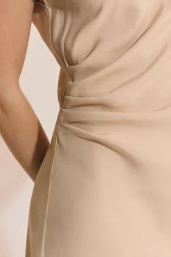 Robe longue détail drappé