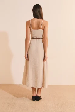 Robe longue à fines bretelles