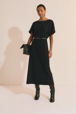 Robe longue à manches courtes