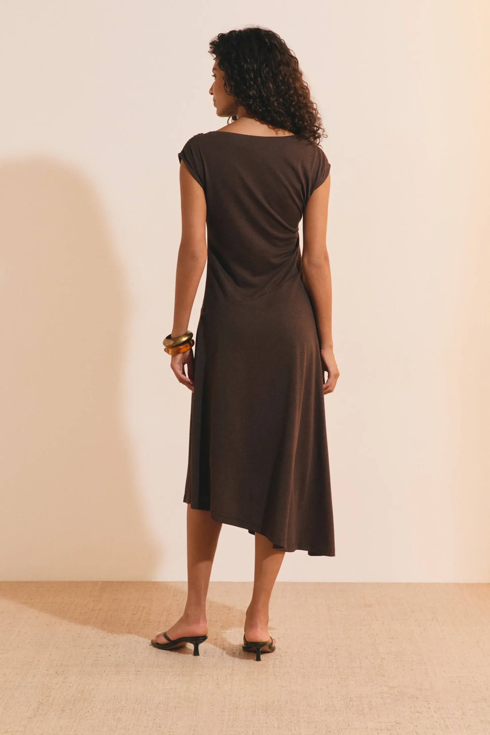 Robe midi asymétrique