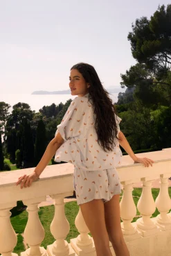 Short de pyjama à motifs croissants