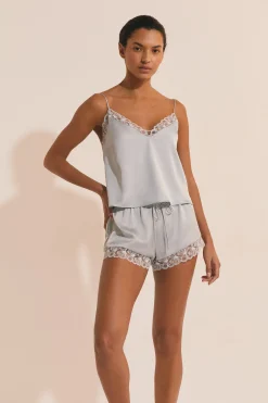 Short de pyjama satiné avec détail en dentelle