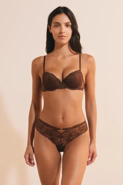 Soutien-gorge coques fines avec broderie