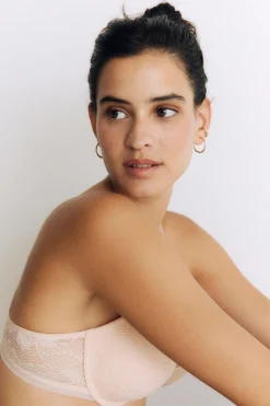 Soutien-gorge coques fines en dentelle