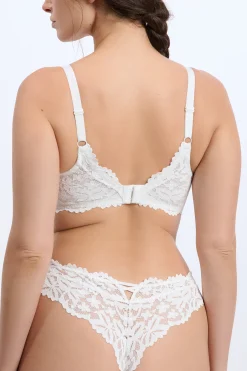 Soutien-gorge coques fines post-mastectomie