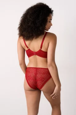 Soutien-gorge corbeille minimizer