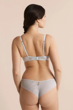 Soutien-gorge en broderie