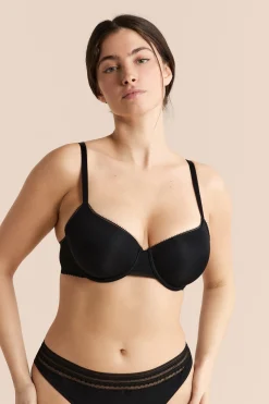 Soutien-gorge N.4 - Le coques fines en microfibre avec détails en dentelle