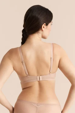 Soutien-gorge N.4 - Le coques fines en microfibre avec détails en dentelle