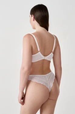 Soutien-gorge N.2 - Le push-up plongeant en dentelle