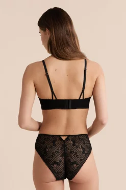Soutien-gorge N.8 - Le triangle sans armatures en dentelle