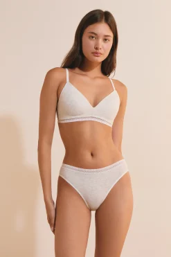 Soutien-gorge sans armatures coques fines en cotonbiologique