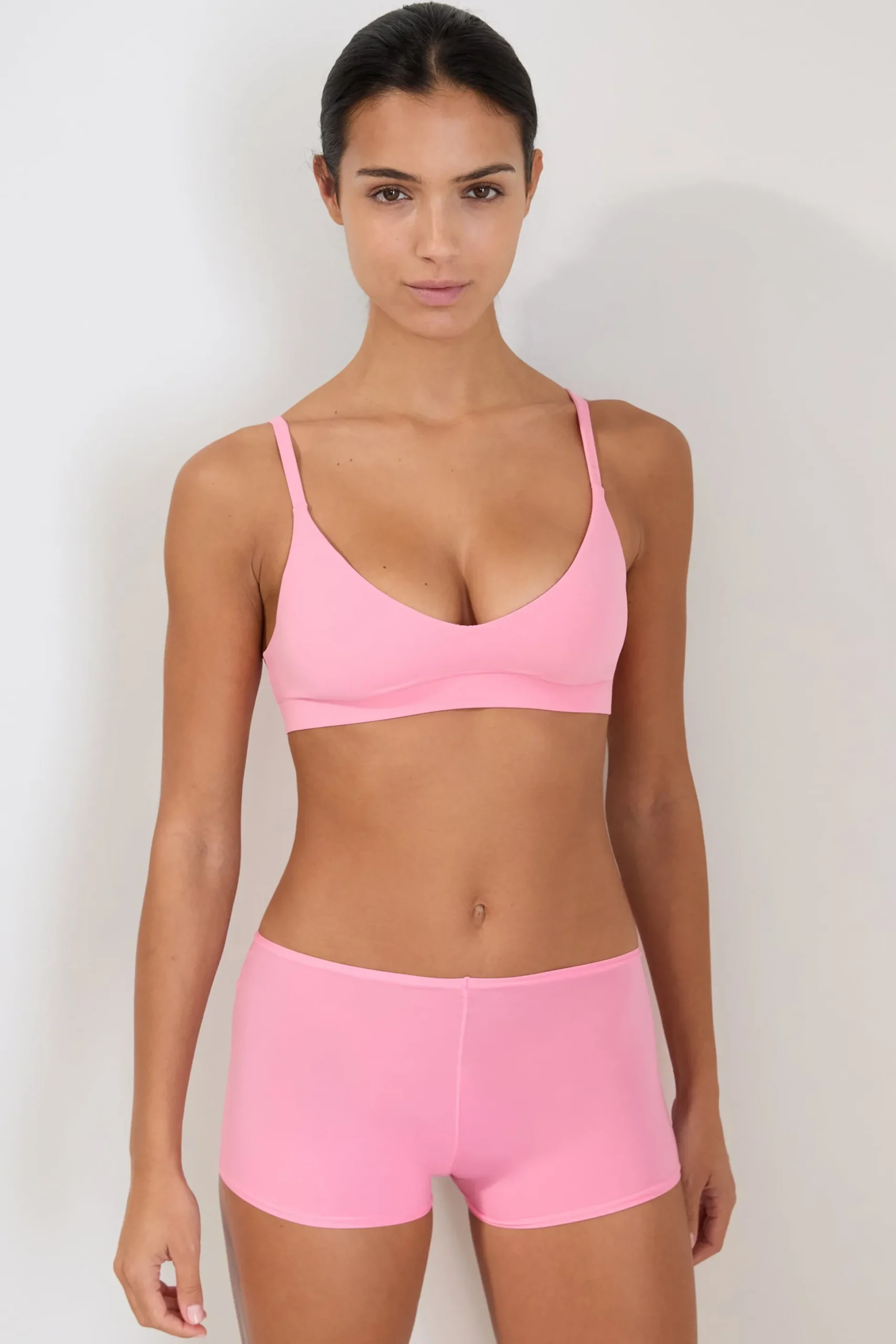 Soutien-gorge triangle en microfibre avec pads amovibles