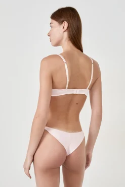 Tanga avec broderie
