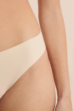 Tanga high leg en microfibre