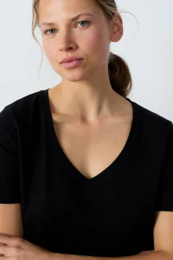 T-shirt col V manches courtes en coton