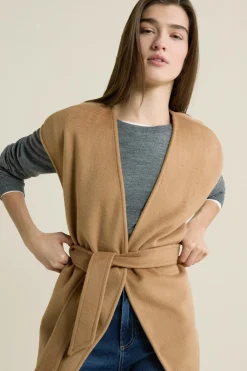 Veste sans manches ceinturée